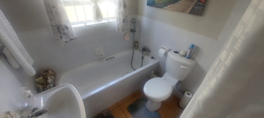 3 Bedroom Property for Sale in Onverwacht Western Cape